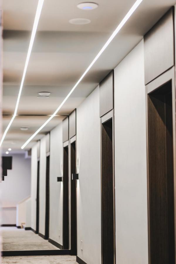 Miramare Boutique Hotel Vlorë Buitenkant foto
