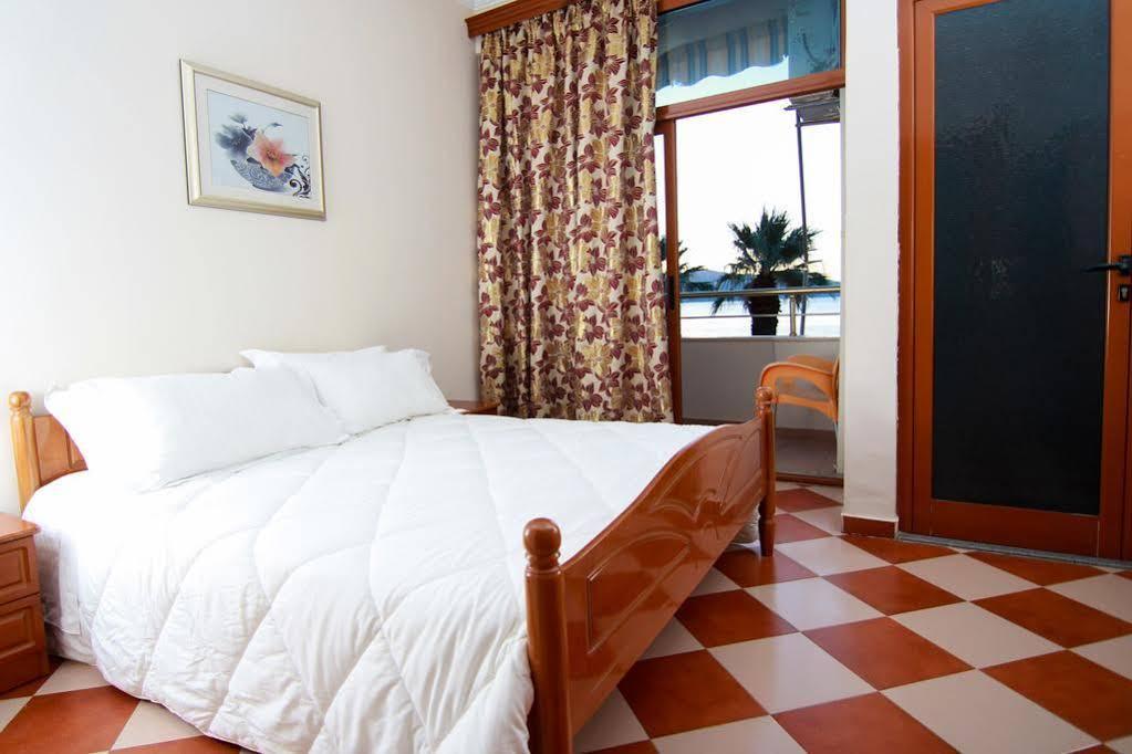 Miramare Boutique Hotel Vlorë Buitenkant foto